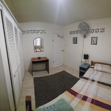 Gloria'S Hideaway Apartman Christ Church Kültér fotó