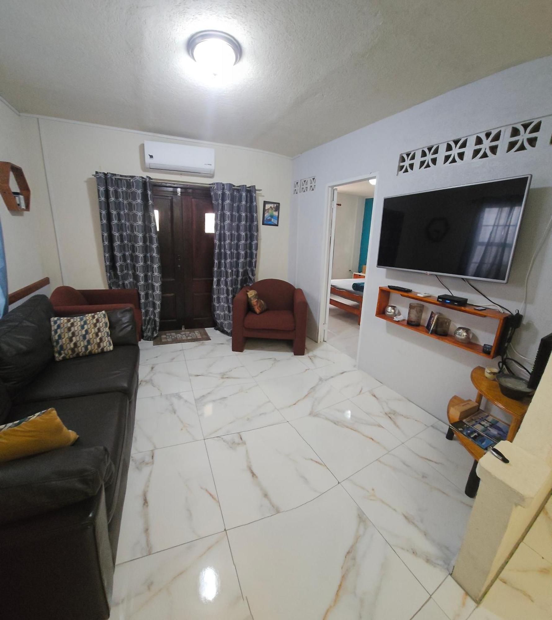 Gloria'S Hideaway Apartman Christ Church Kültér fotó