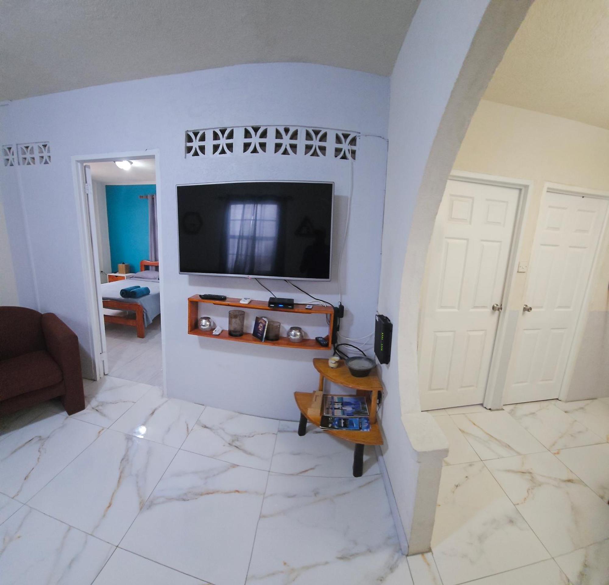 Gloria'S Hideaway Apartman Christ Church Kültér fotó