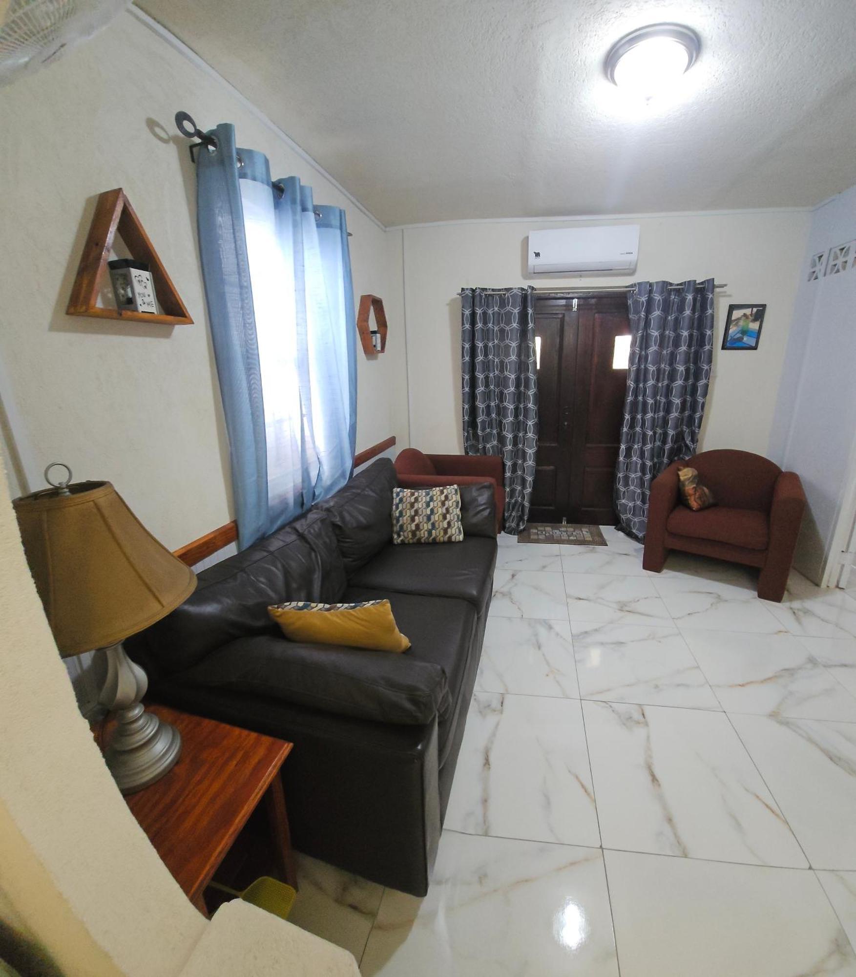 Gloria'S Hideaway Apartman Christ Church Kültér fotó